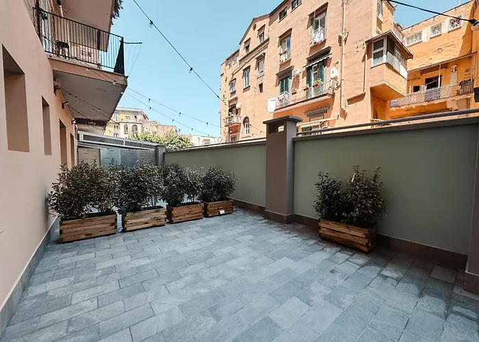 Re Lazzarone 4* Nápoles